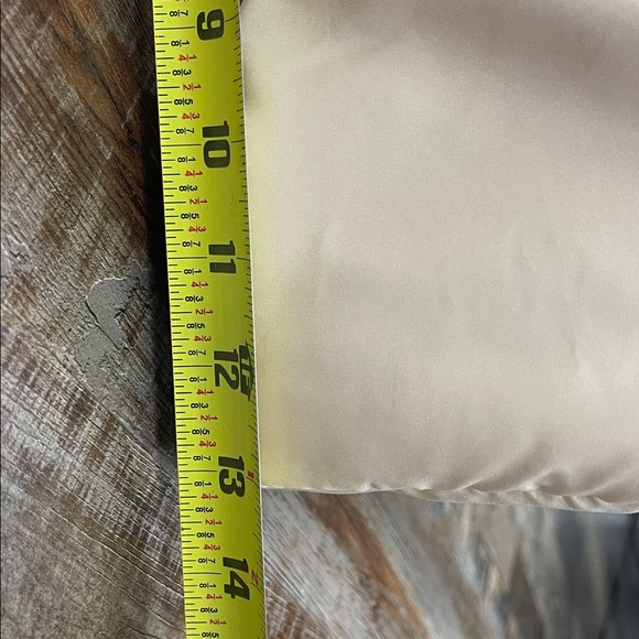 Wilo The Label Neutral Beige Puffer Tote Cozy Quilted Bag - Picture 10 of 10